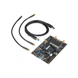 Sistem SDR cu USB 3.0 BladeRF x40